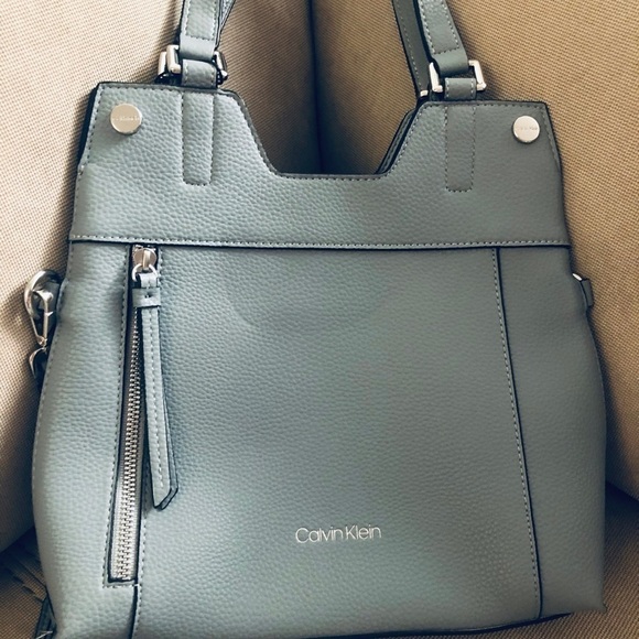 Calvin Klein Handbags - Calvin Klein Bag